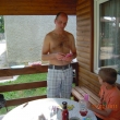 Karban p�ed ve�ern� grilova�kou