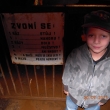 Sf�ral jsem dol� do dolu
